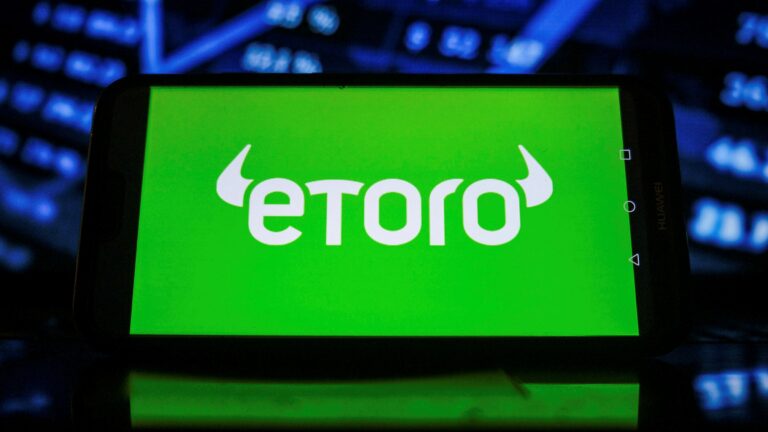 Обзор-кошелька-eToro-для-российских-инвесторов